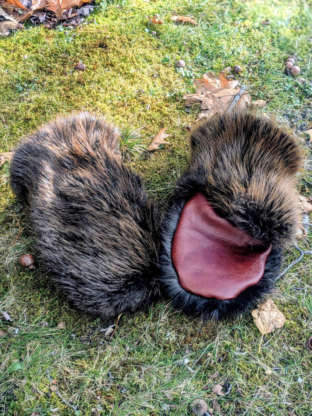 Beaver Half Gauntlet Mittens