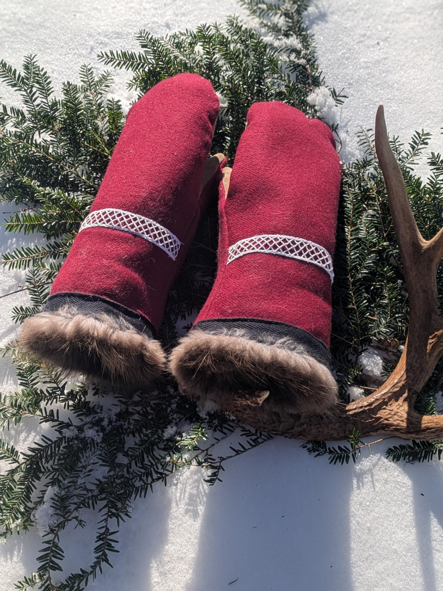 Beaver Lined Cuffed Mittens