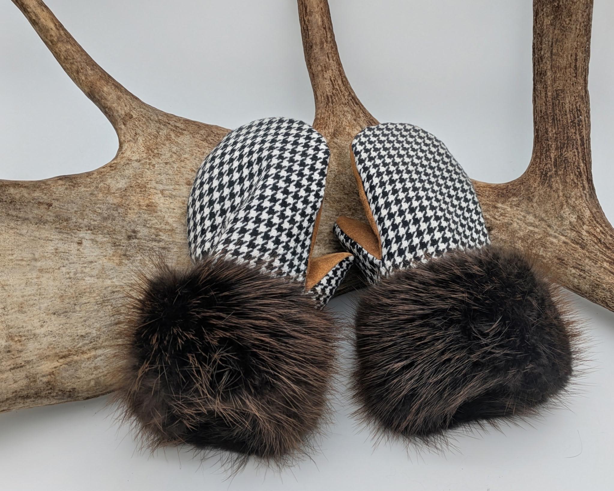 Beaver Lined Cuffed Mittens