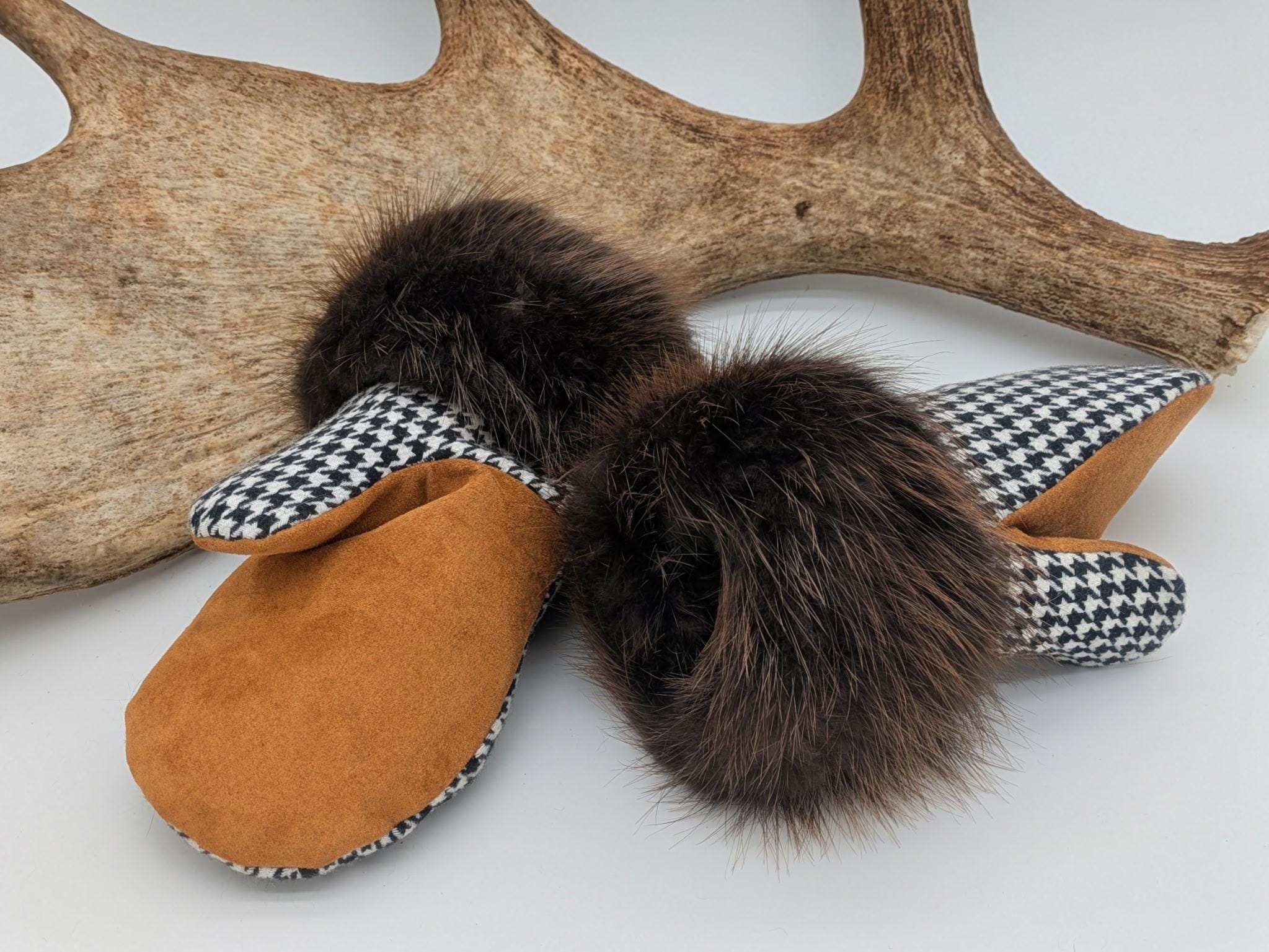 Beaver Lined Cuffed Mittens