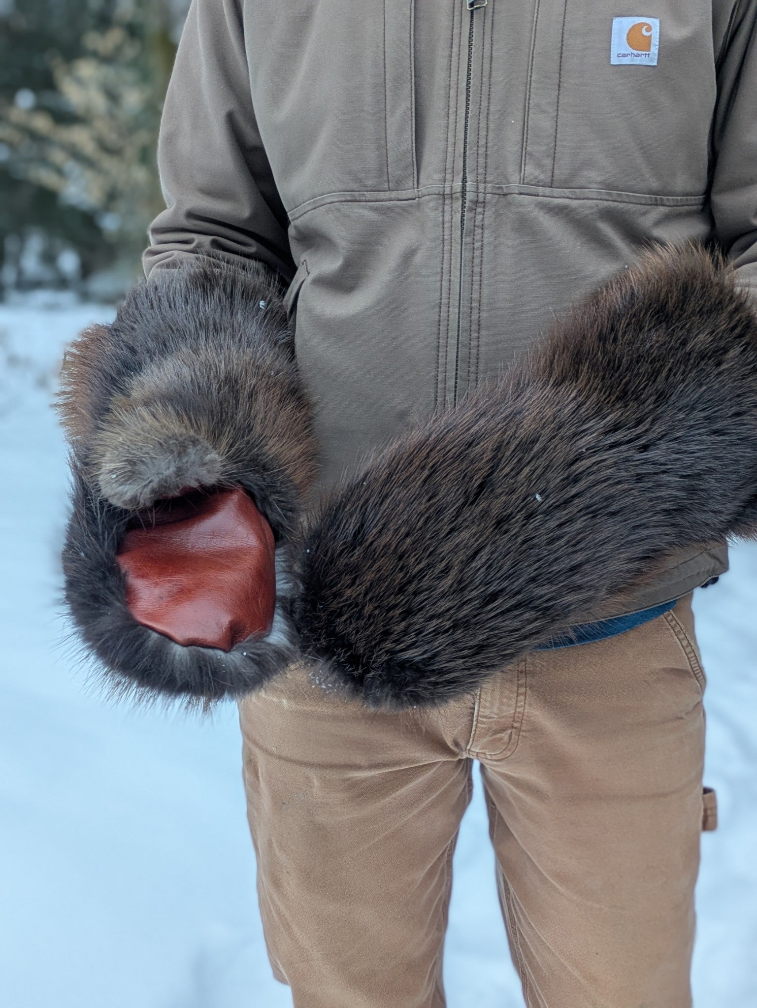 Beaver Gauntlet Mittens